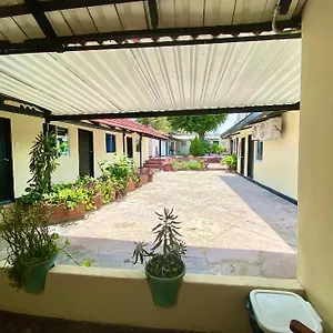 La Casona 42 Pensión