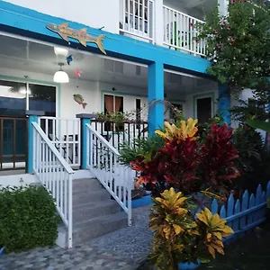Miss Portia , South West Bay Colombia